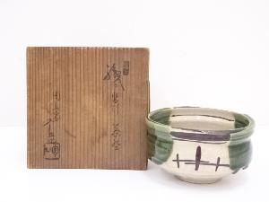 陶丘堂造　織部沓形茶碗